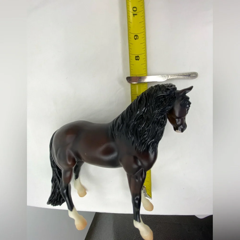 Breyer Model #707 Cefnoakpark Bouncer Retired‎ 2008